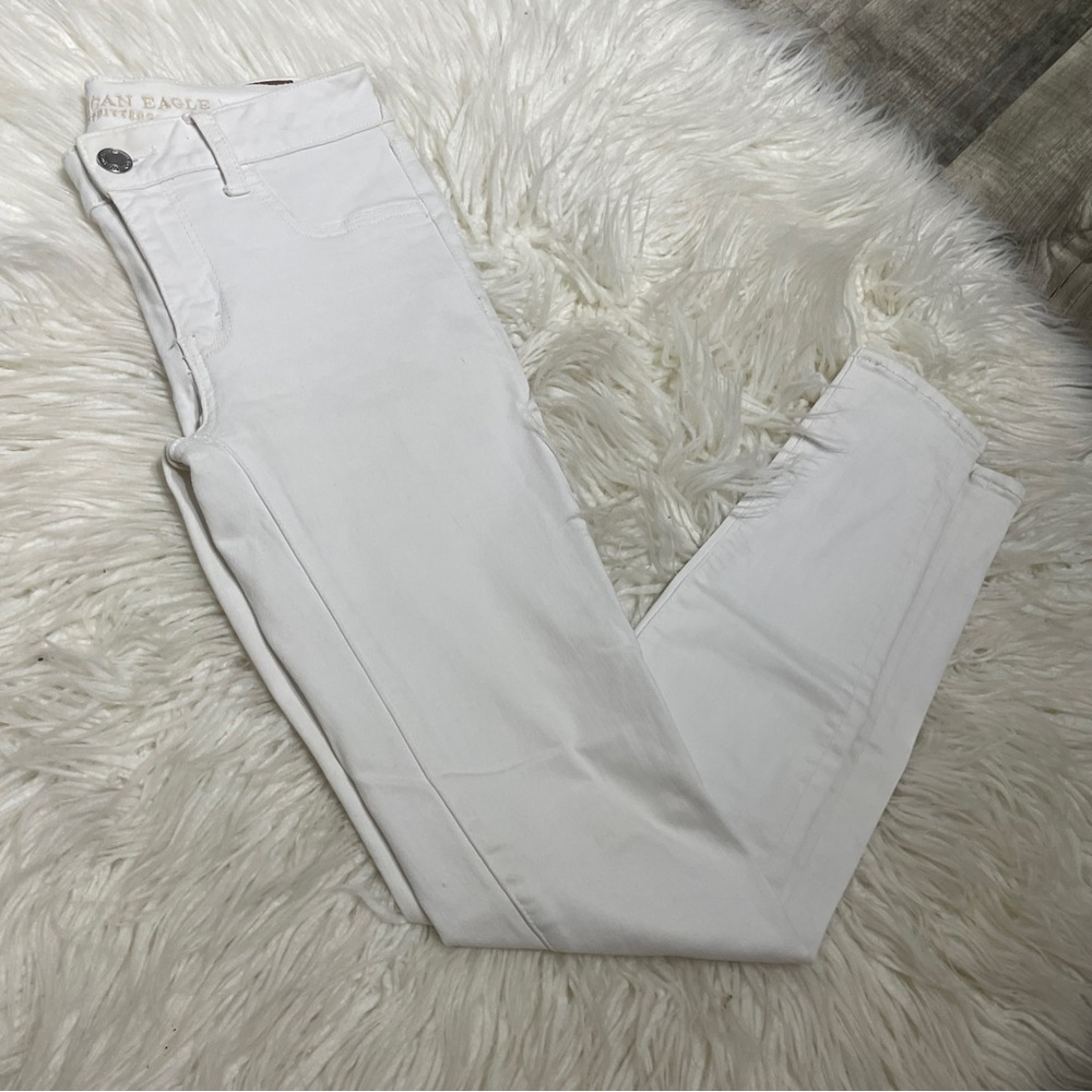 White American Eagle high rise skinny Jean